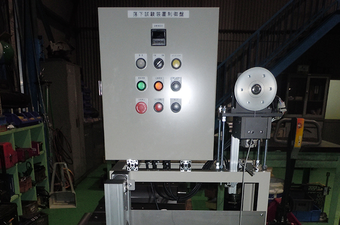 落下試験機